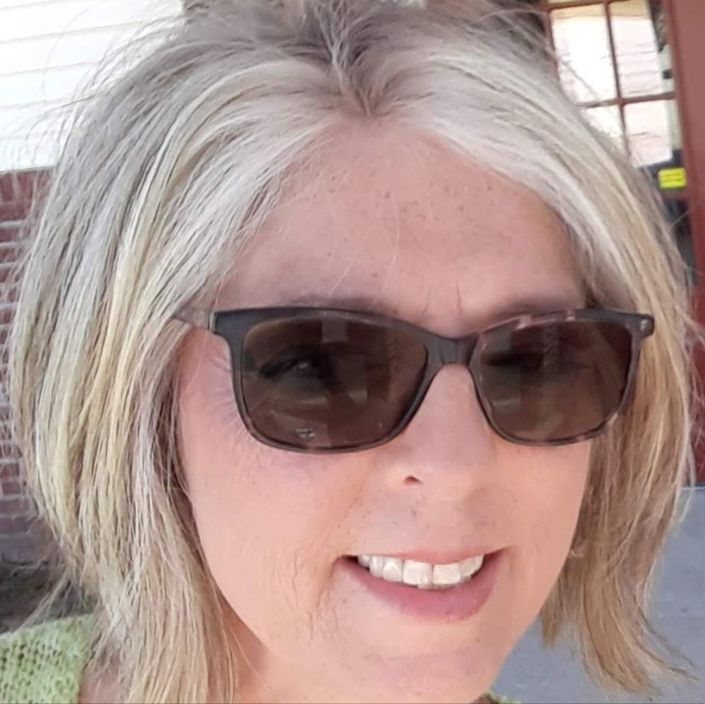 Meet your Posher, Cathy